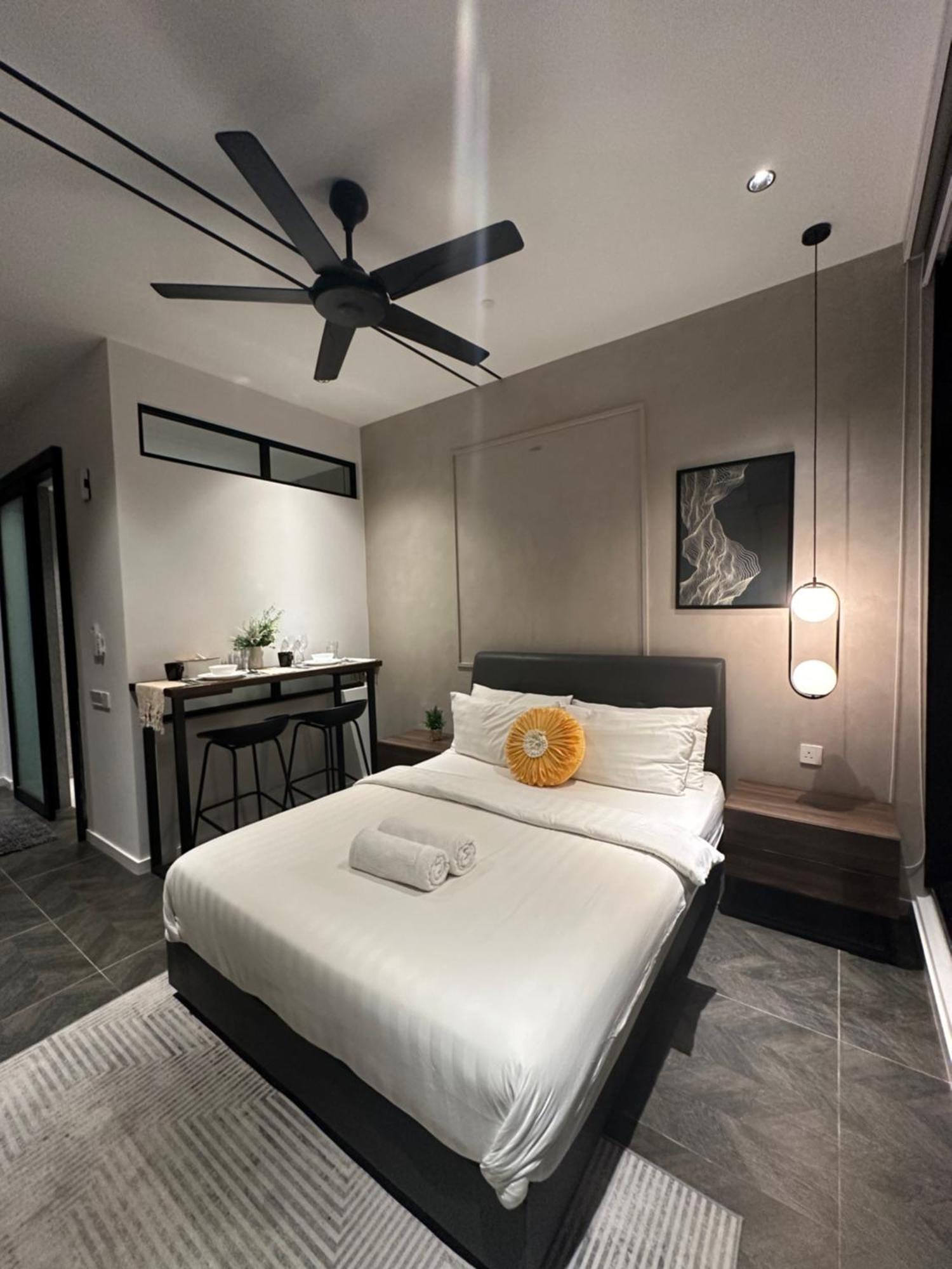 Scarletz Suites Klcc By Aura كوالالمبور المظهر الخارجي الصورة