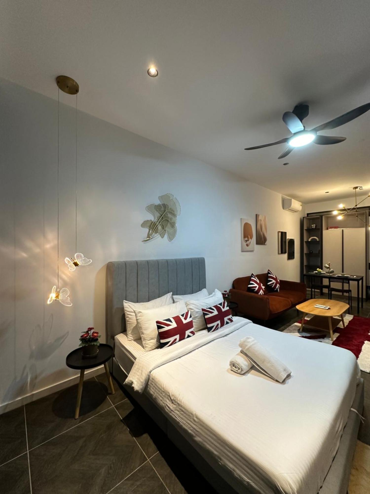 Scarletz Suites Klcc By Aura كوالالمبور المظهر الخارجي الصورة